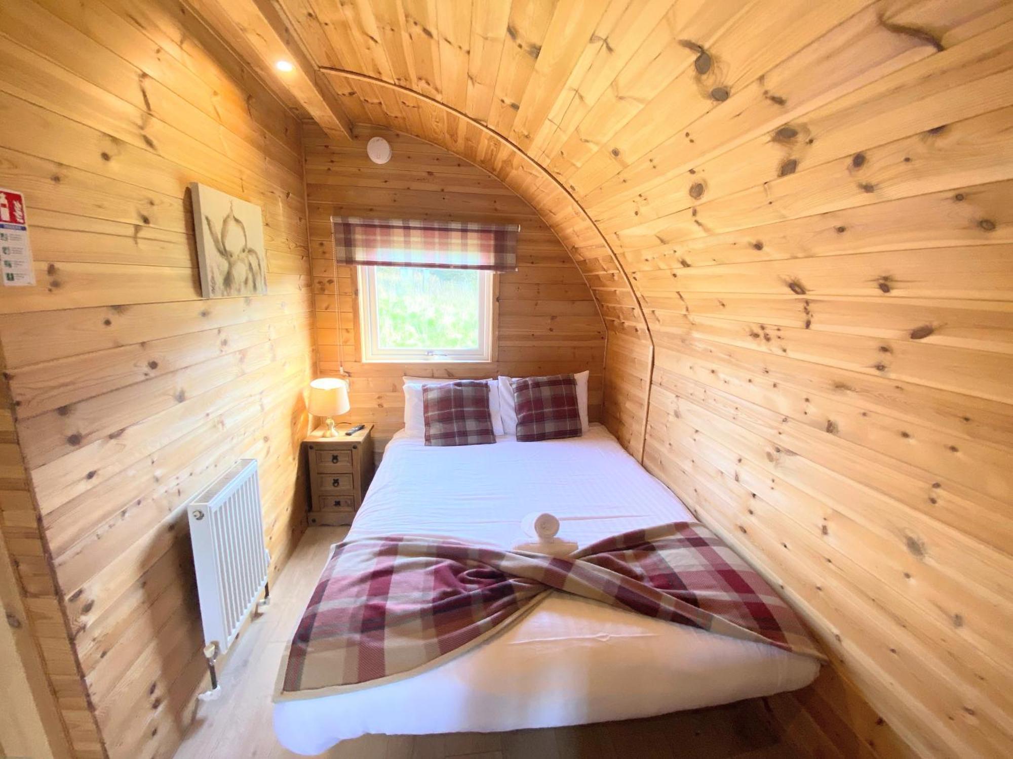 Вилла Pond View Pod 1 With Outdoor Hot Tub - Fife - Loch Leven - Lomond Hills Kelty Экстерьер фото